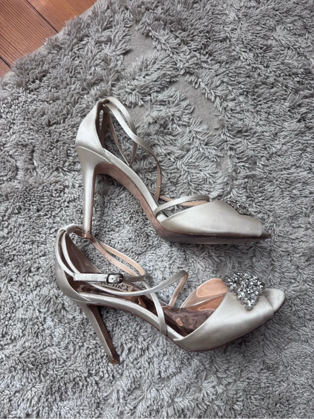 Badgley Mischka ivory satin
